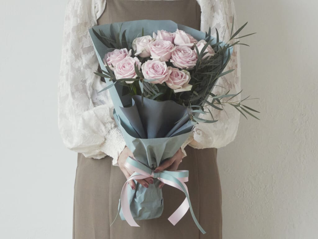 10 Pink Roses Bouquet