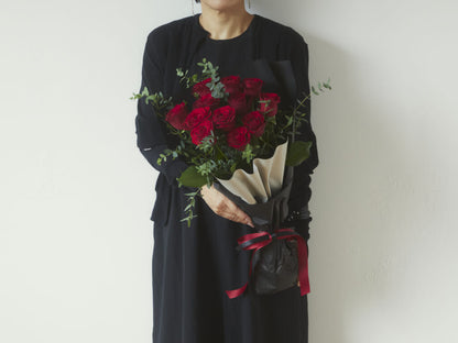 12 Red Roses Bouquet