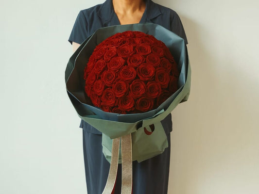 88 Red Roses Bouquet