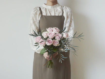 10 Pink Roses Bouquet