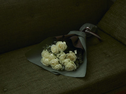 11 White Roses Bouquet
