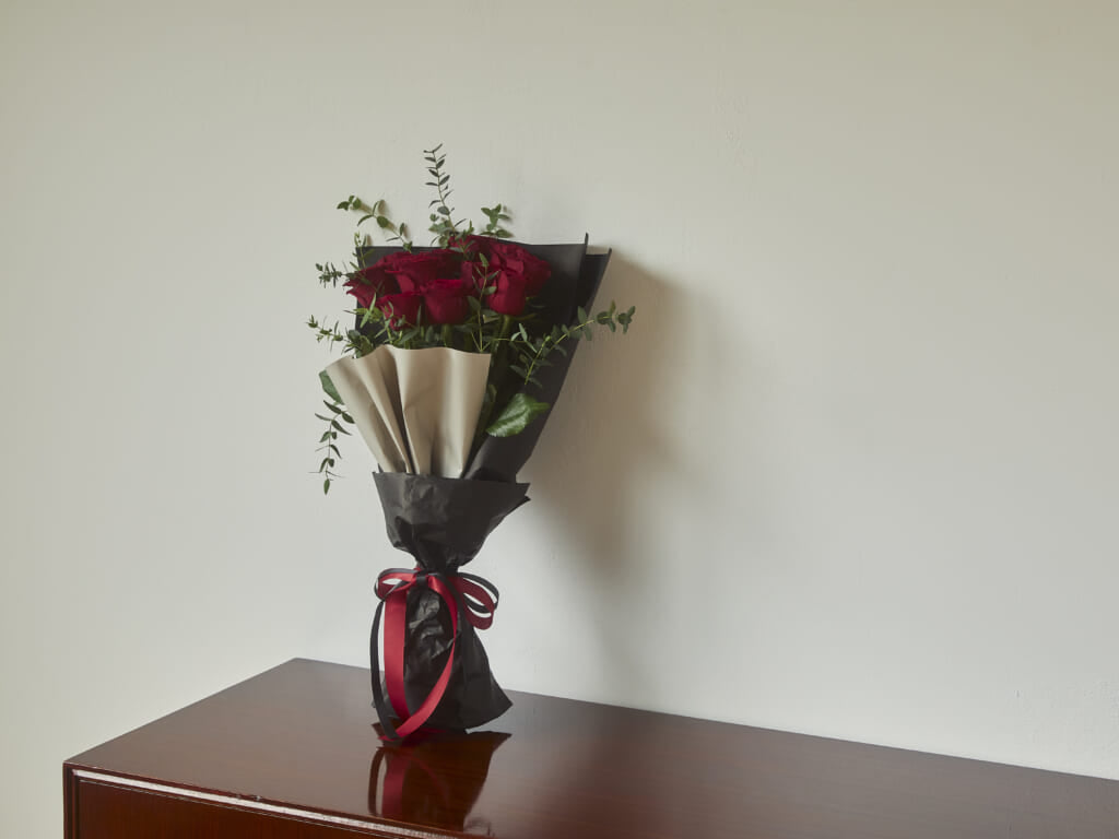 12 Red Roses Bouquet